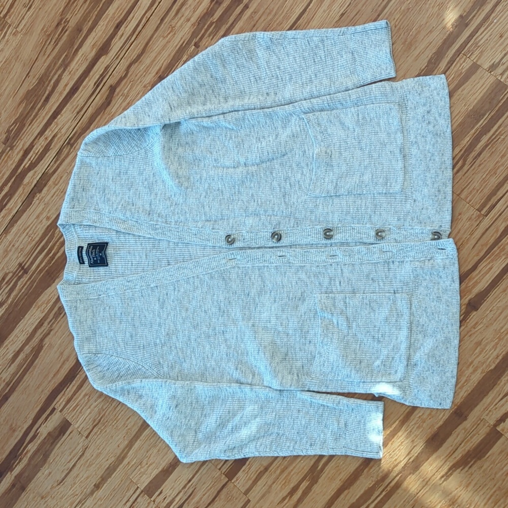 Abercrombie and Fitch cotton cardigan. Not new but in perfect condition. - Picture 3 of 10